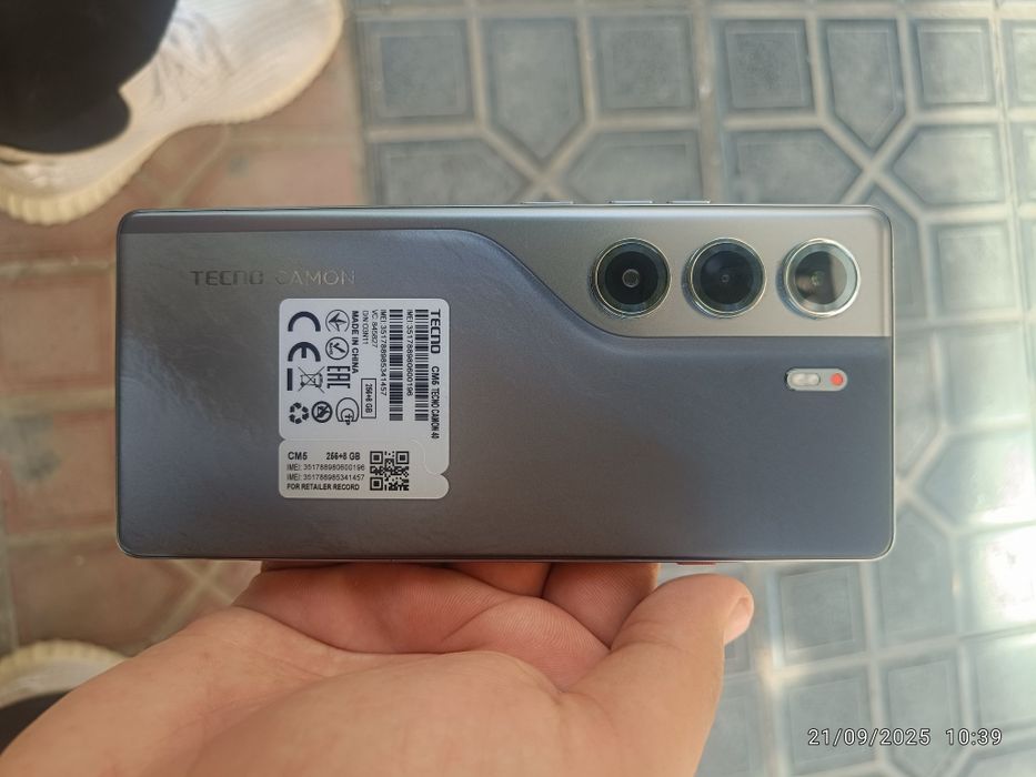 Tecno camon 40  8+8/256