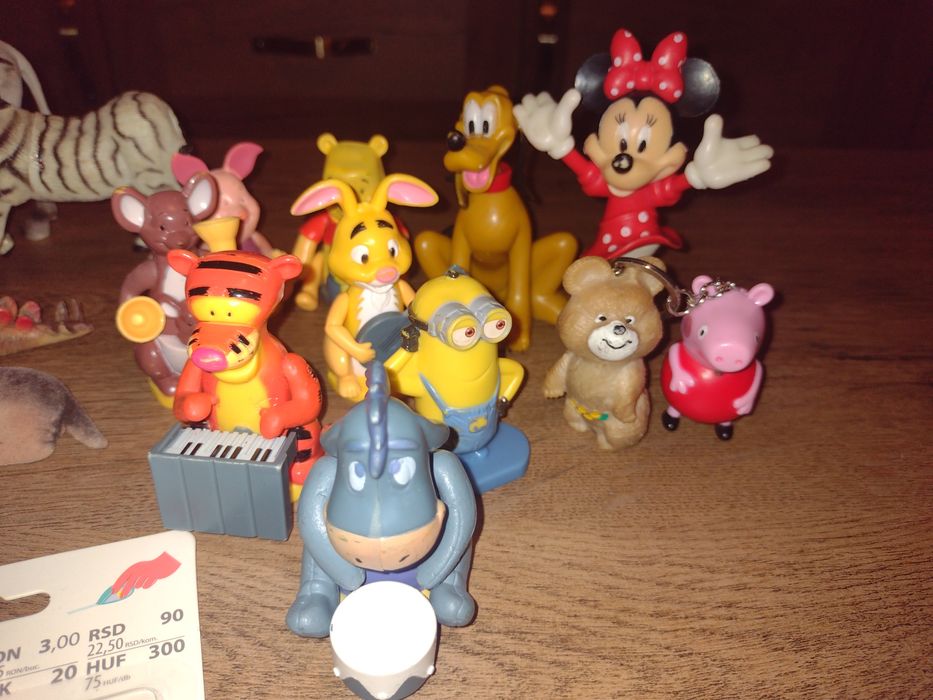 Детски забавни фигурки с животни 27 бр +нови карти Ч.Петър.