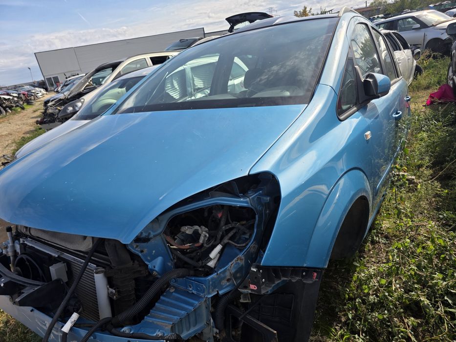 Dezmembrez Opel Zafira B 1.6 16v  1.9cdti