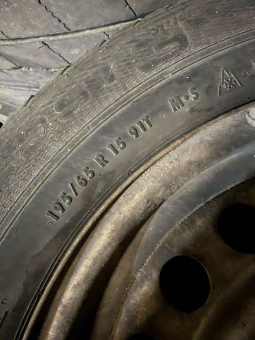 4 броя Джанти с земни гуми за Мерцедес 124