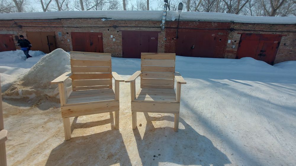 Продам деревянную мебель.