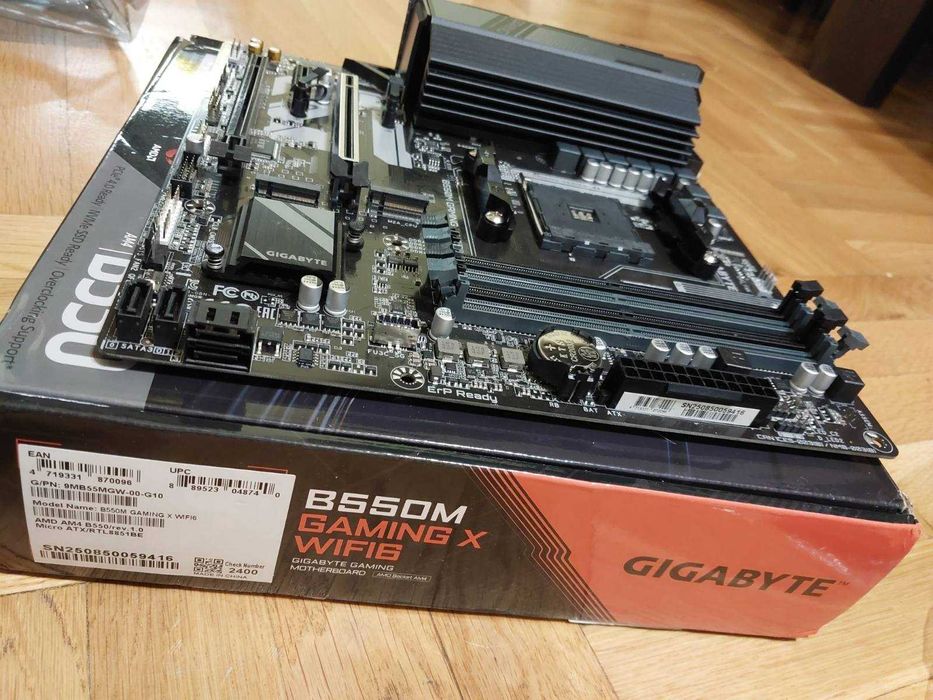 AMD Ryzen 5 5600X + Gigabyte B550M Gaming X Wi-Fi6