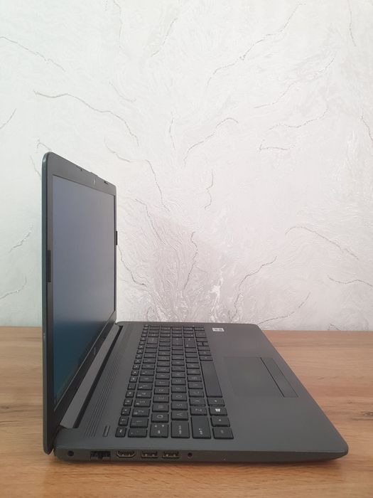 Hp i5-1035G1 8/256gb