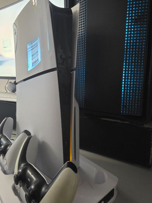 PlayStation 5 slim disk modat