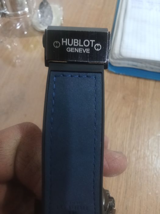 Мужская часы фирма HUBLOT