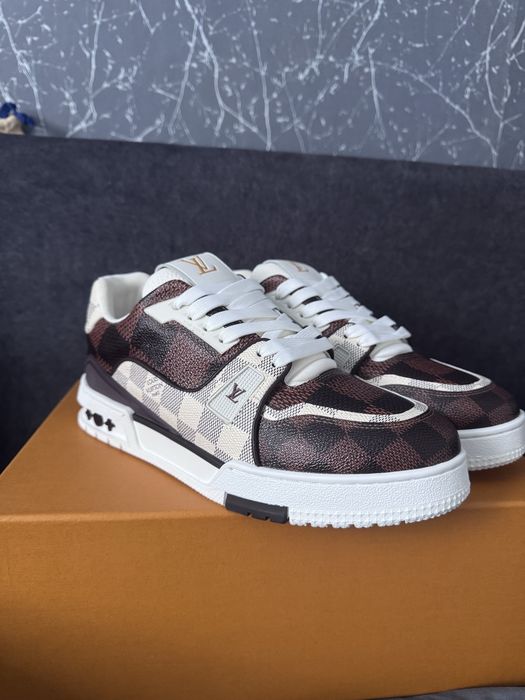 Lois Vuitton Adidasi