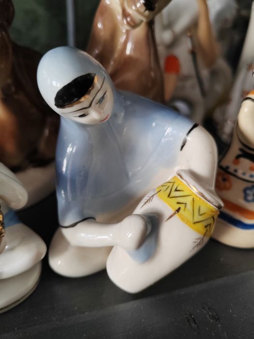 Вазы бокалы штофы сервиз