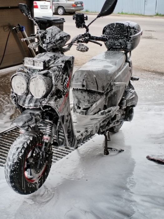 Бумер сатылады бағасы 210келісім бар