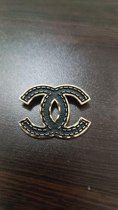 Стилни брошки топ модели