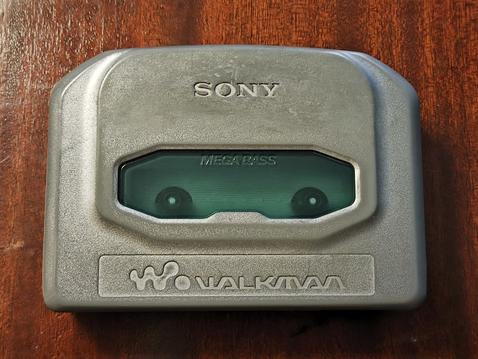 Аудио плеер Sony кассетный