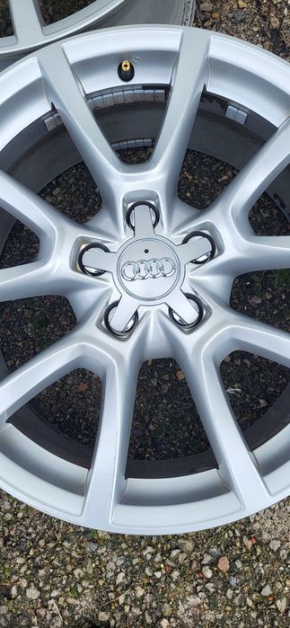 Капачки за джанти за Ауди /Капачки за джанти Audi петолъчка тип звезда