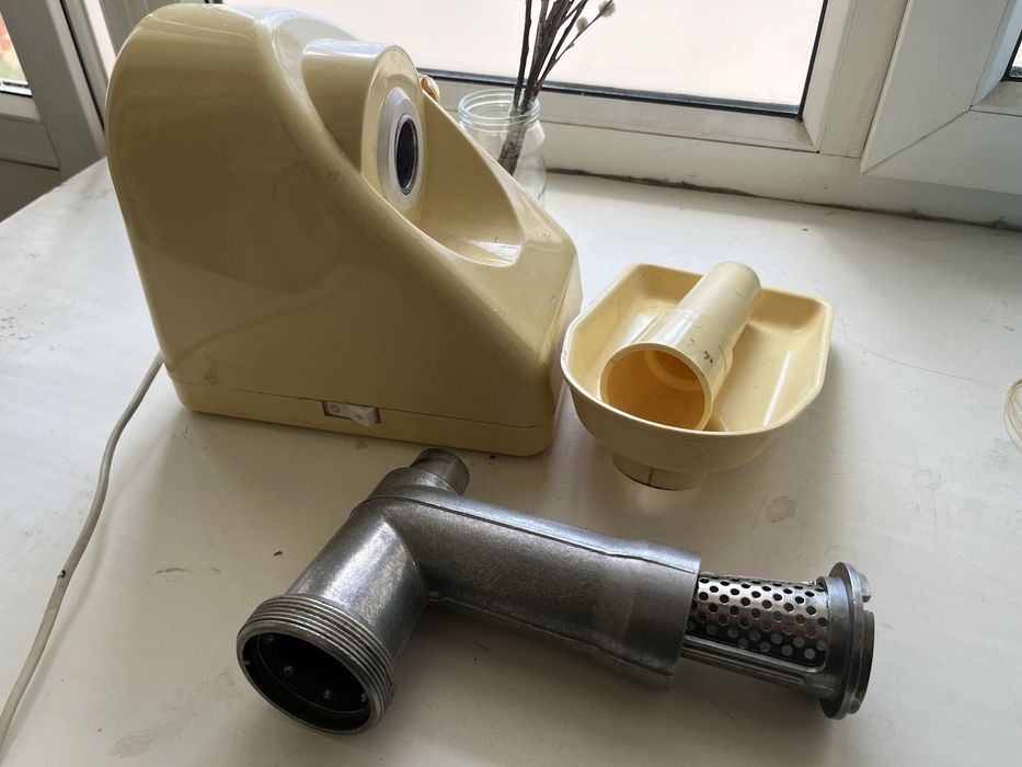 Продам мясорубку