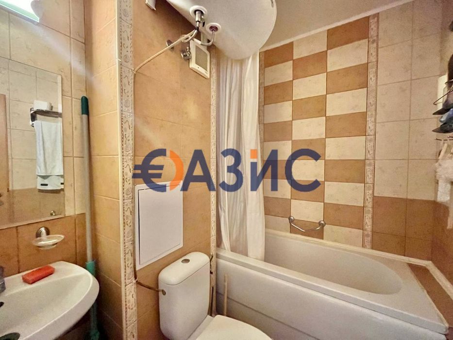 Продава се Двустаен апартамент в к.к. Слънчев бряг - 49 кв.м за 1409 €/кв.м - Снимка #12