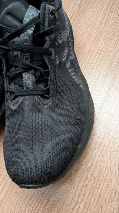 Pantofi alergare Asics Novablast 5 42.5