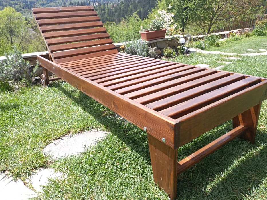 Шезлонг дърво градински или плажен с колела