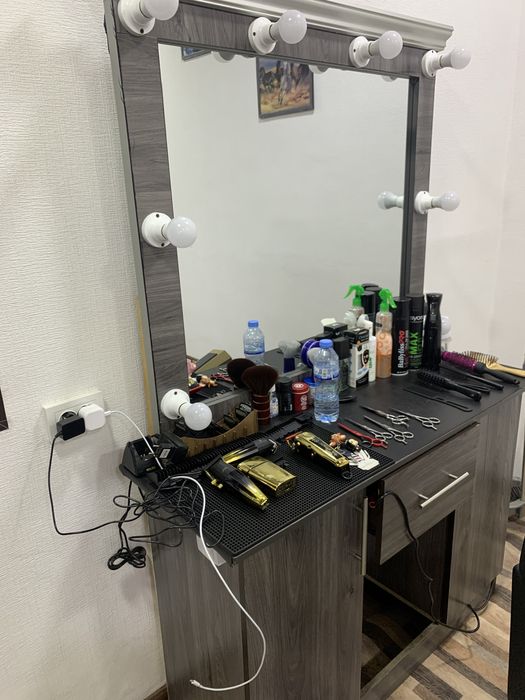 Продают ремонт на парикмахерский очень хорошем состоянии