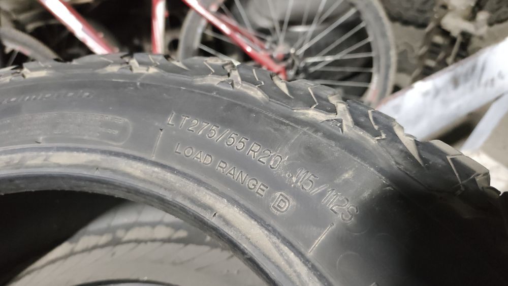 275/55/20 Резина А/Т