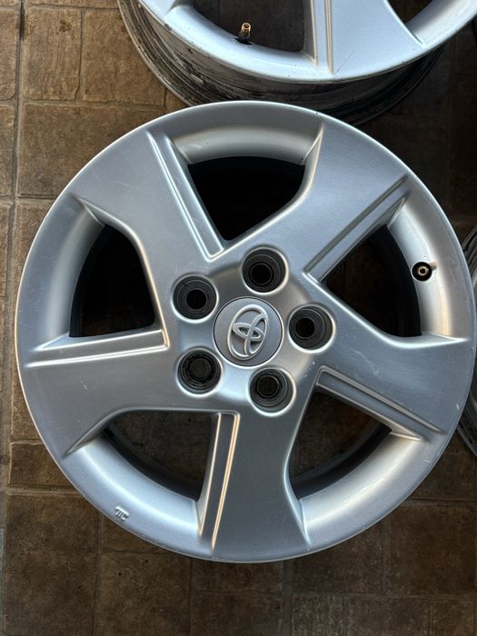Оригинални джанти Toyota Auris / Тойота 15" 5х114.3