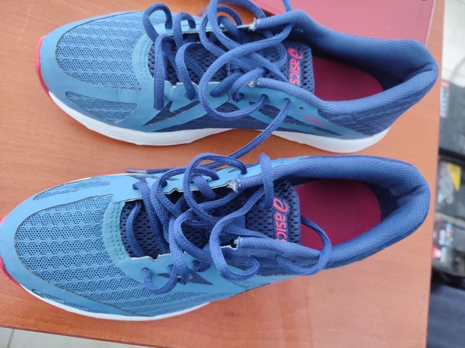 Дамски маратонки ASICS