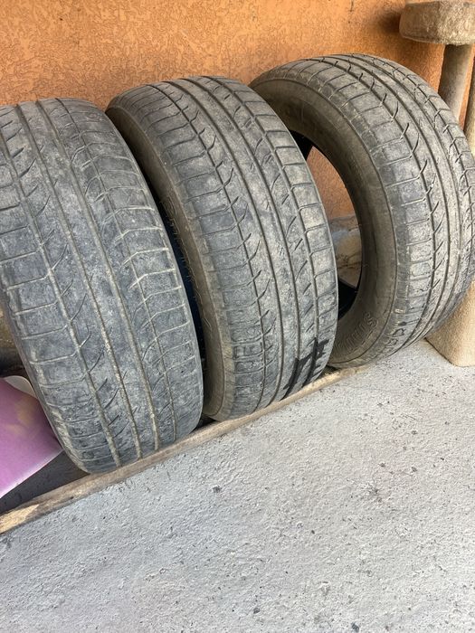 4 бр. Гуми Без джанти 255/60 R17 110 V XL