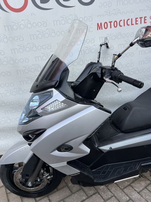 Motoideea vinde  KYMCO MYROAD 700 2016 ABS Rate Garantie