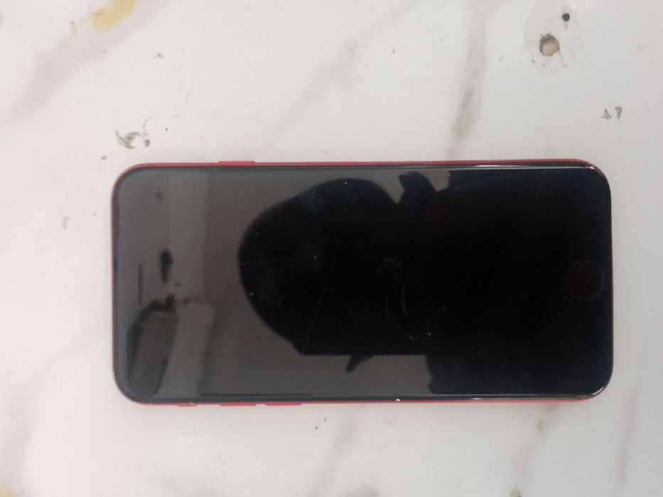 Продается APPLE SE2022 RED (PRODUCT)