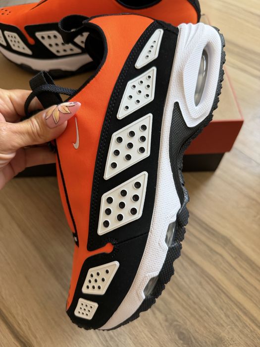 Нови Оригинслни маратонки Nike Air Max Sunder "Safety Orange"! 40,5 н