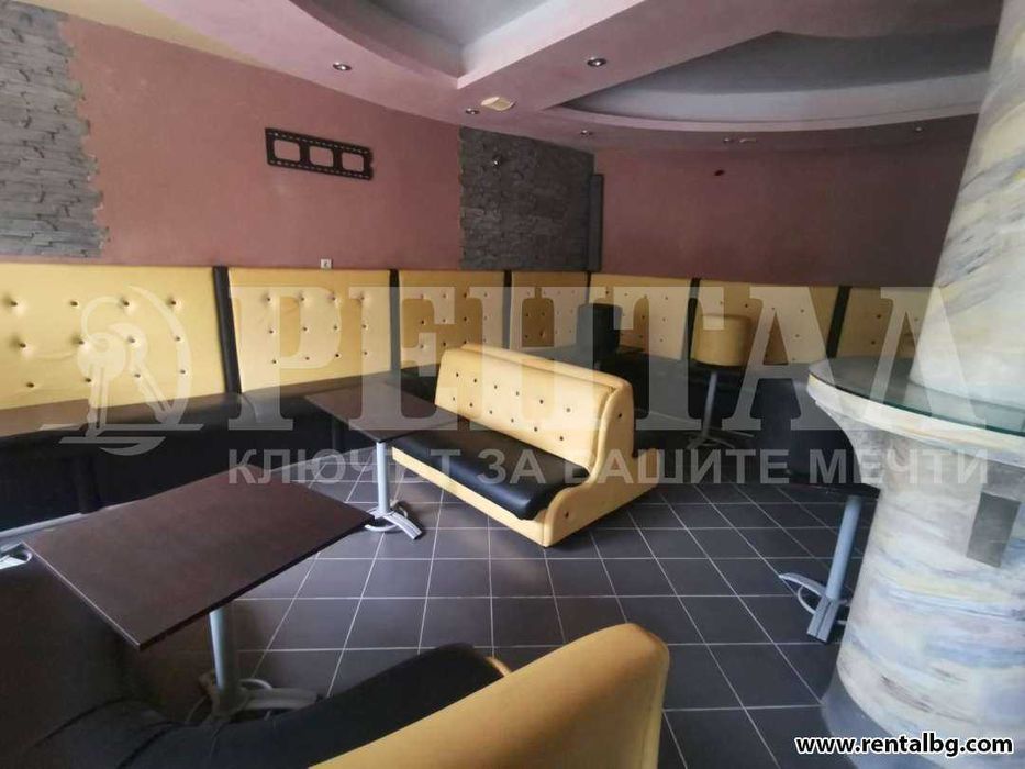 Продава се Къща в с. Марково, Област Пловдив - 350 кв.м за 843 €/кв.м - Снимка #2