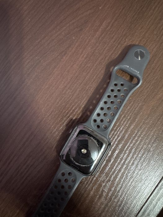 Apple Watch SE 2, 44 мм