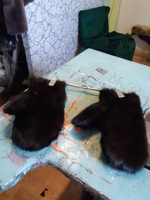 Продам норковые варежки