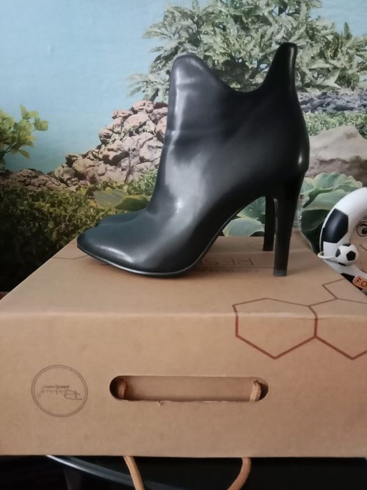 Продам туфли, ботики натуральная кожа