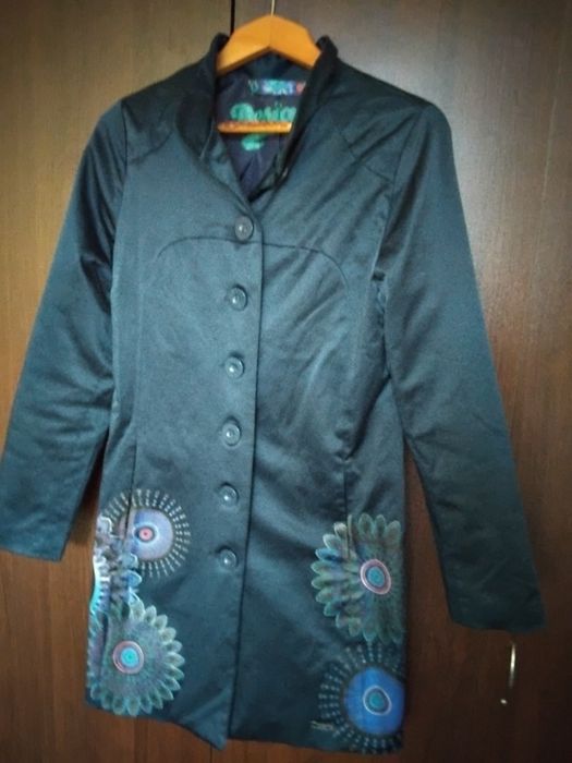 Манто Disigual в тъмно синьо