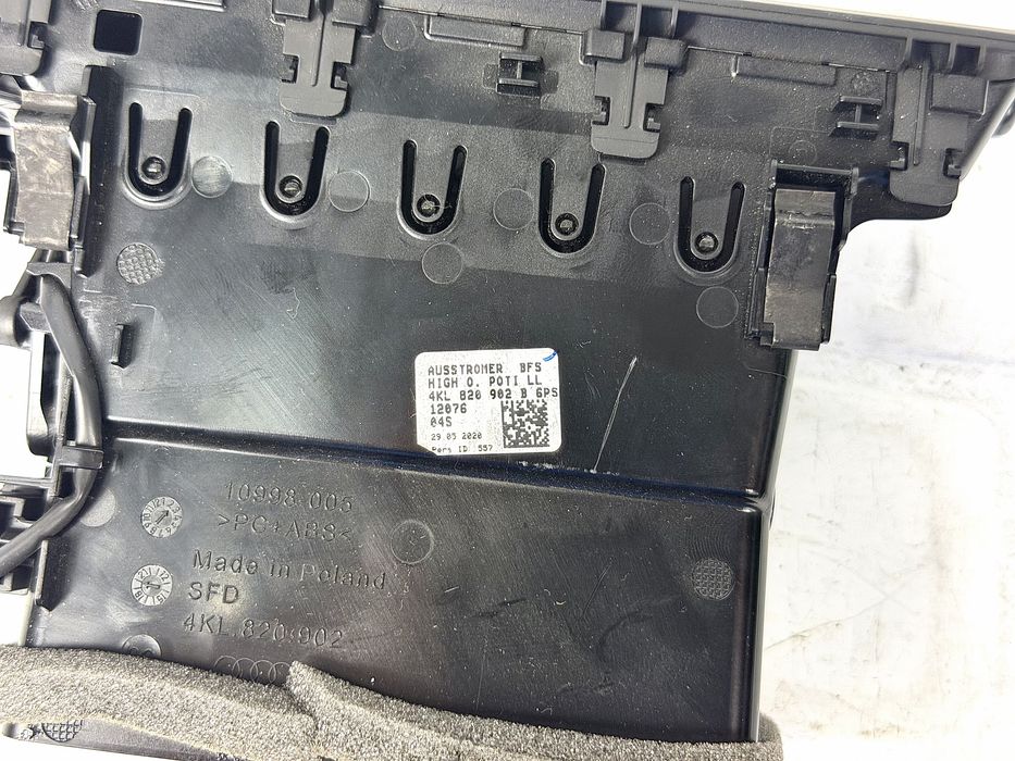 Десен въздуховод духалка AUDI E TRON 4KL820902B
