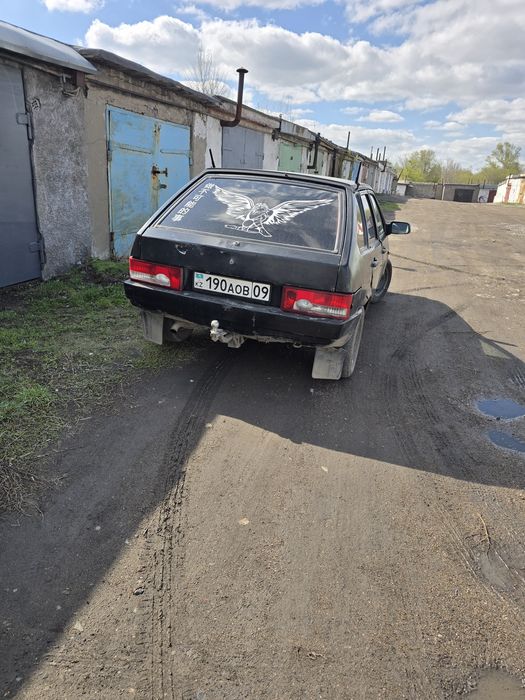 Продаю машину Ваз 2109