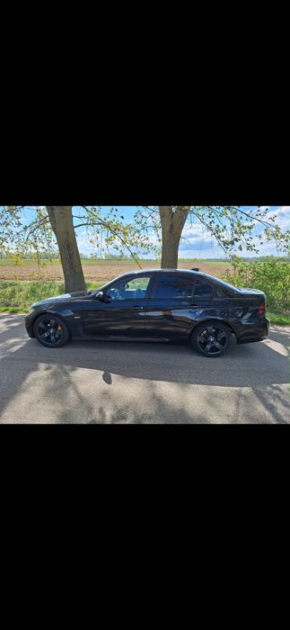 Vând e90 320d automat