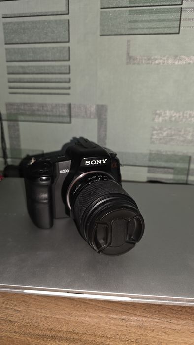 Продам фотоаппарат Sony a200