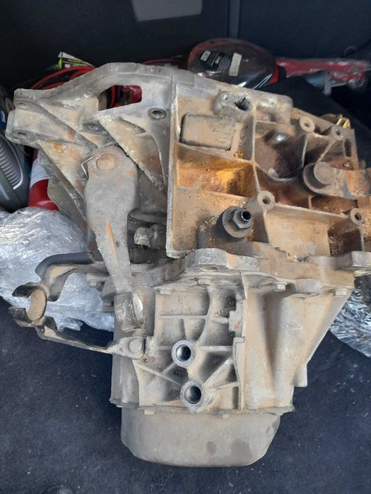 Скоростна кутия Пежо 406