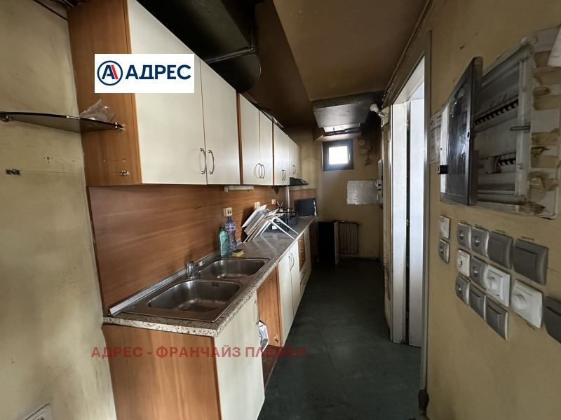 Заведение в Плевен-Идеален център площ 255 цена 220000