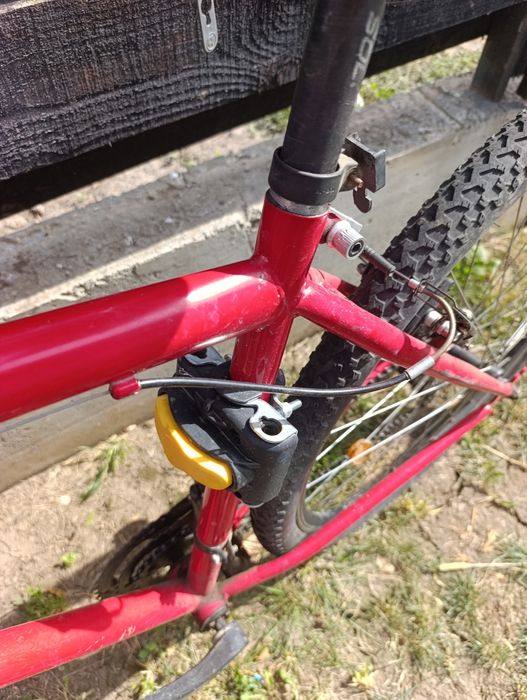Vând scaun copil pentru plimbare cu bicicleta
