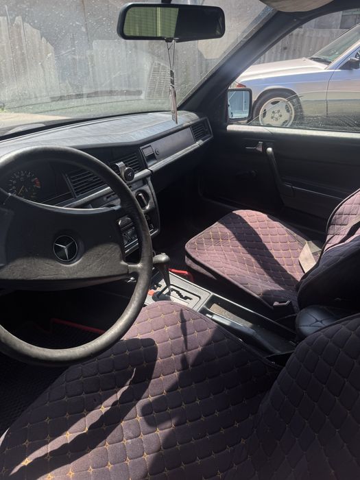 Продам автомобиль Mersedes 190