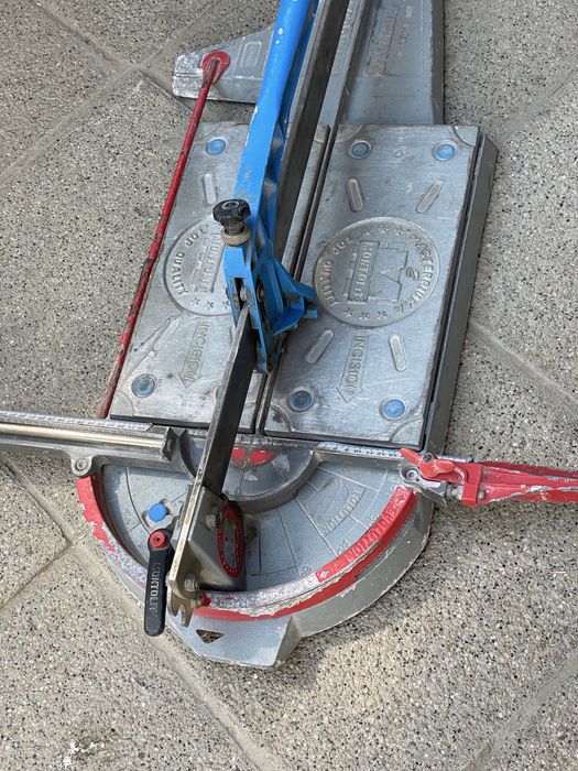 Masina de taiat MONTOLIT