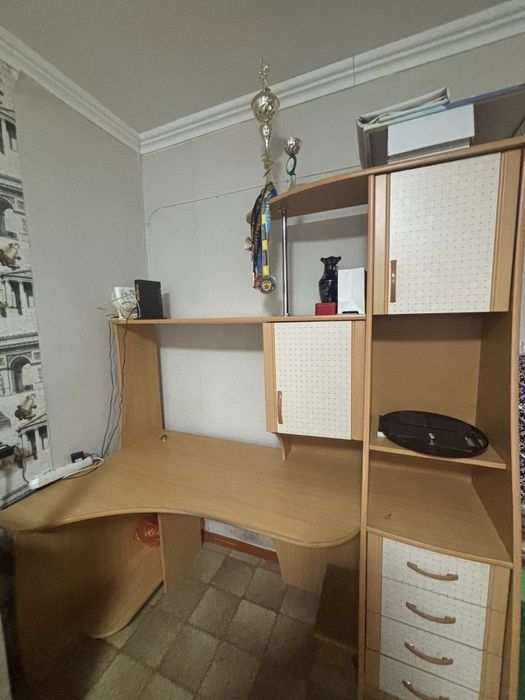 Шкаф для компьютера для книг для учебы и работы