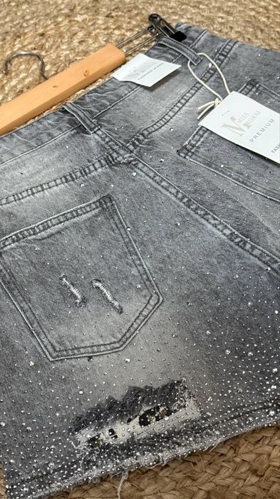 Stoc blugi dama tip Gucci
elastici