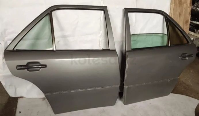 Продам запчасти от Мерседес W124