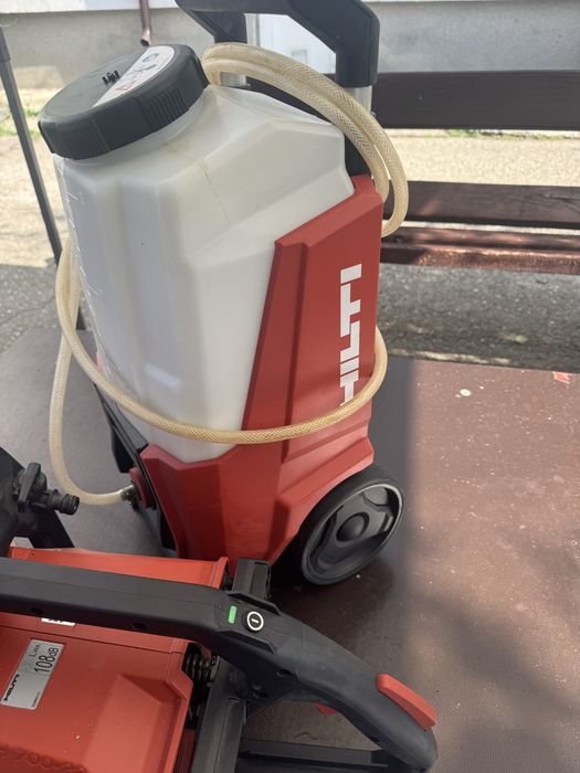 drujbă HILTI pe acumulator