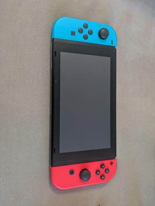 Nintendo Switch + pro controller + игры