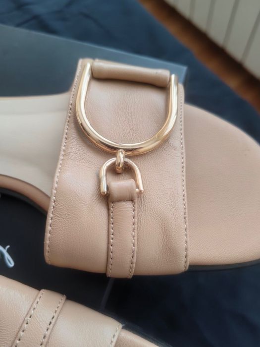 Чехли Anna Taddei