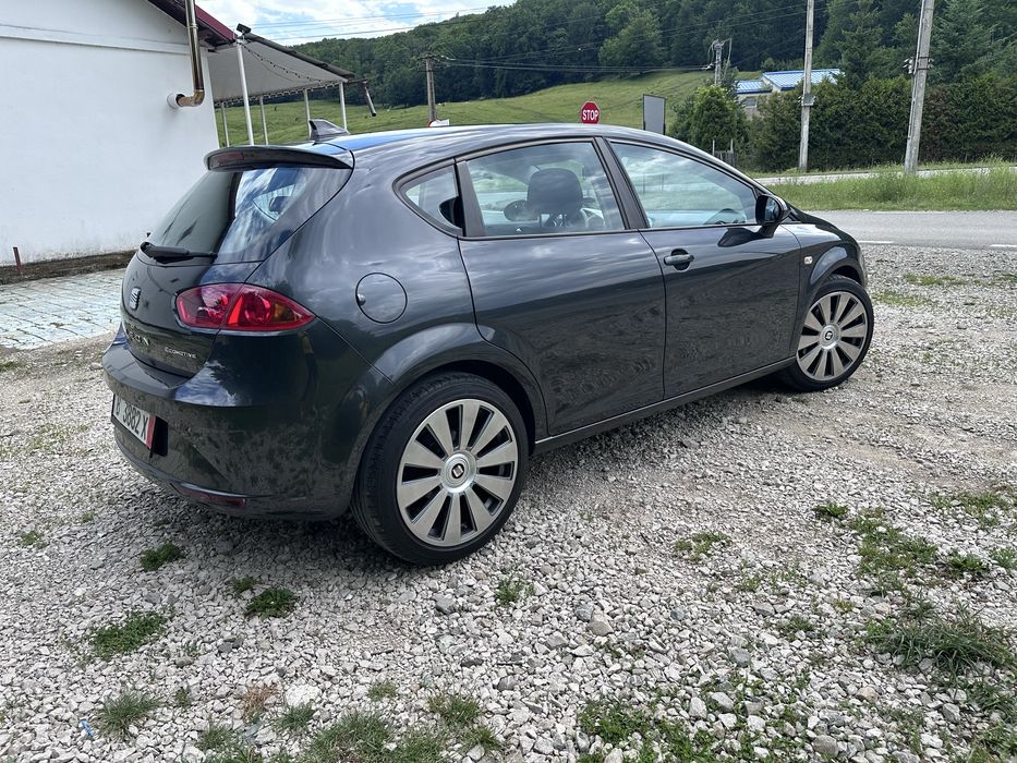 SEAT Leon 2012 — imagine 3