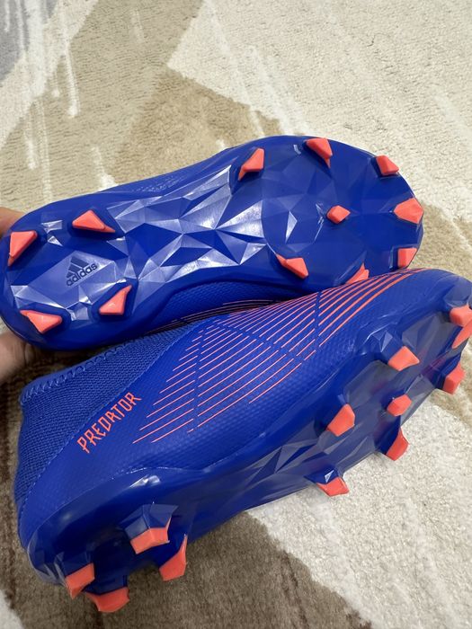 Бутсы adidas размер 30