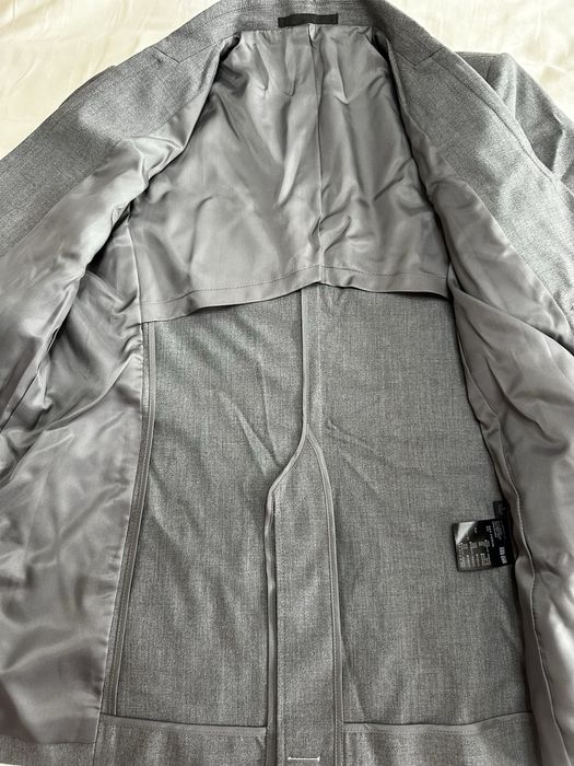 Костюм Uniqlo (пиджак, брюки)